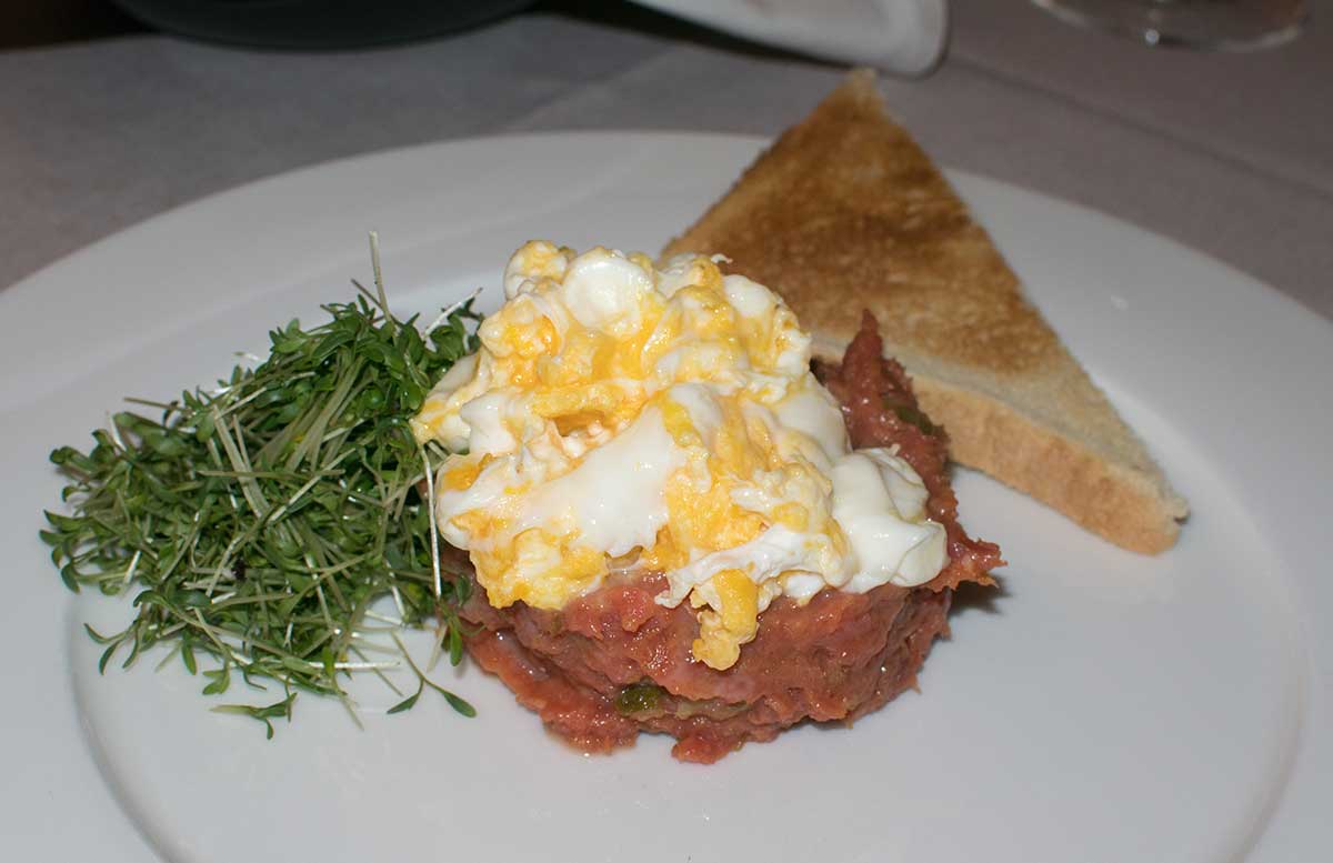 hotel-gschloessl-murtal-in-grosslobming-beef-tartare