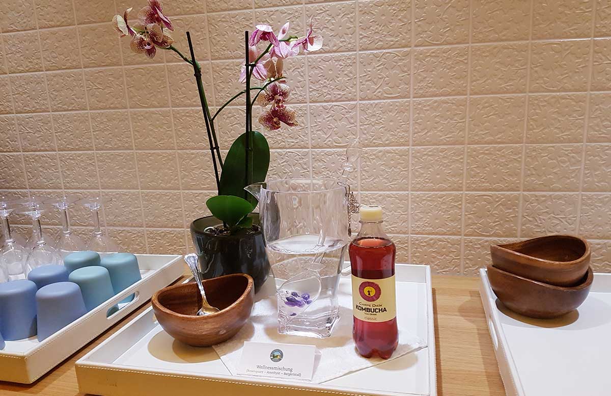 Hotel-Gschlössl-Murtal-in-Großlobming-wellness-bereich-kombucha