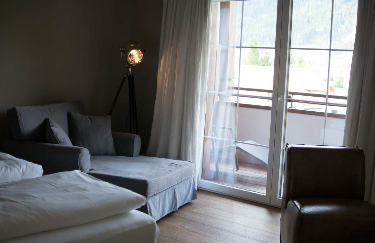 Hotel Gut Weissenhof in Radstadt schlafzimmer kuschelcouch, sofa, terrasse