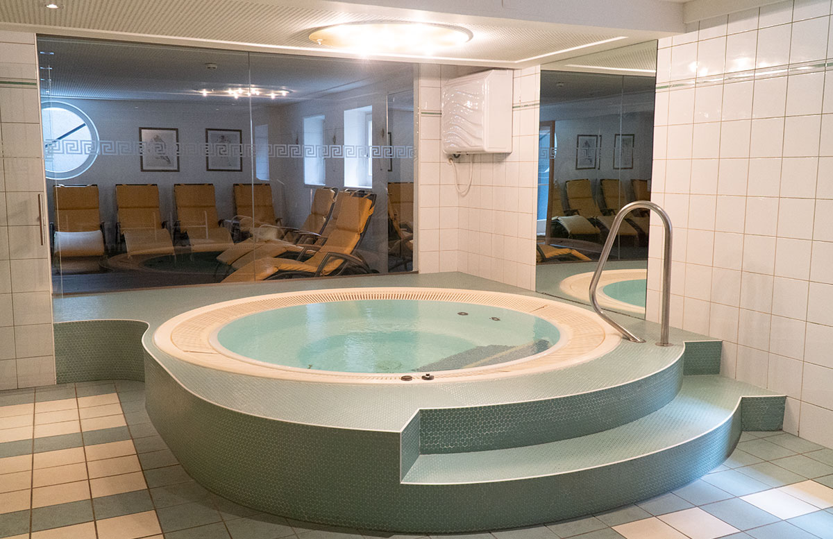 Hotel-Niederreiter-in-Maria-Alm-Salzburger-Land-whirlpool