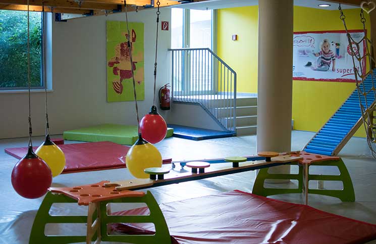 Hotel-Sonnenpark-bei-der-Sonnentherme-Lutzmannsburg-kinderspielraum