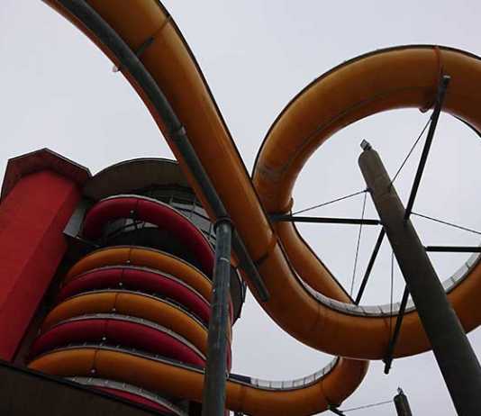 Hotel Sonnenpark bei der Sonnentherme Lutzmannsburg Hotel-Sonnenpark-bei-der-Sonnentherme-Lutzmannsburg-rutschen-großaufnahme