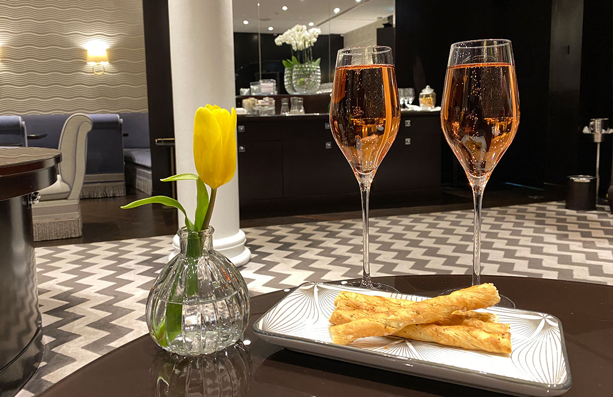 Hotel-Topaz-Lamee-in-Wien-salon