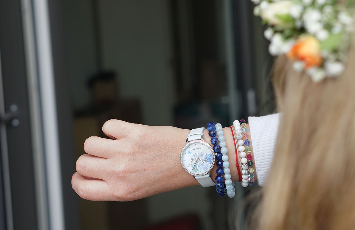 Julie-Julsen-The-Secret-Garden-Watches-Limited-Edition-sicht-auf-handgelenk
