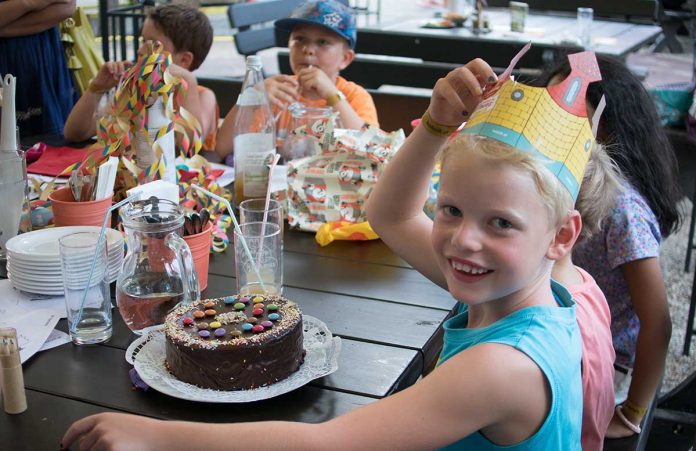 Kindergeburtstag in der Kolariks Luftburg Praterfee