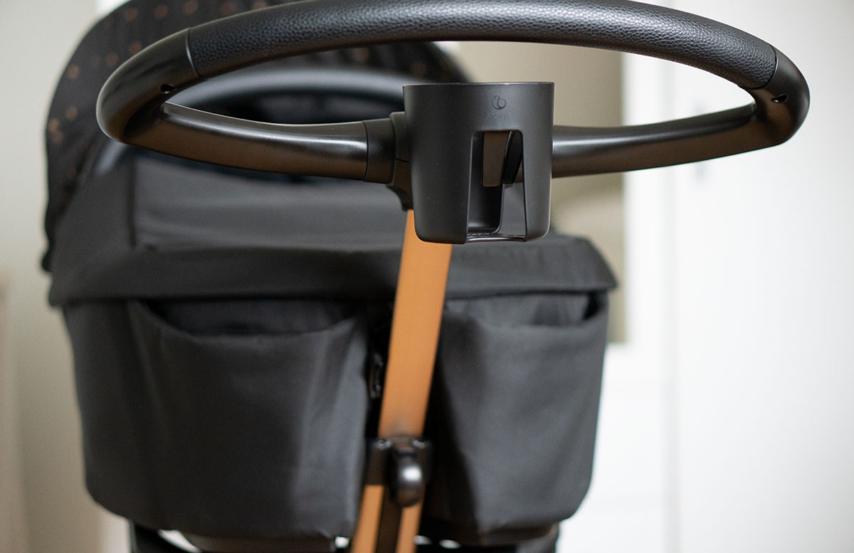 Kinderwagen-Stokke-Xplory-X-Signature-Edition-vordere-taschen