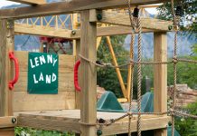 Kletterturm mit Rutsche und Schaukel von Wickey Kletterturm-mit-Rutsche-und-Schaukel-von-Wickey-lenny-land-detail