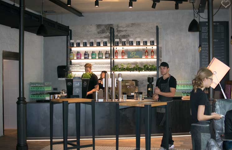 LeBurger-Eröffnung-in-der-Mariahilferstraße-erster-stock-bar