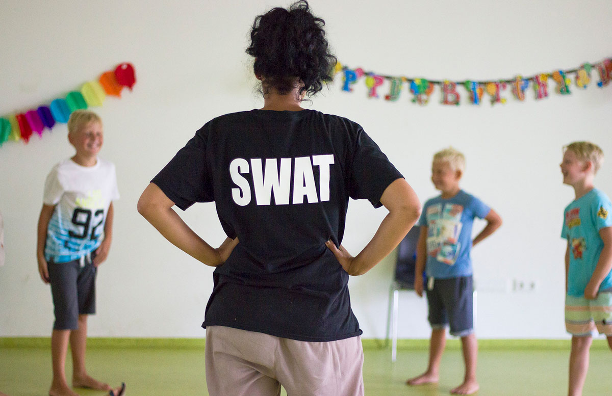Lenny`s Agenten Geburstagsparty mit Simcha swat