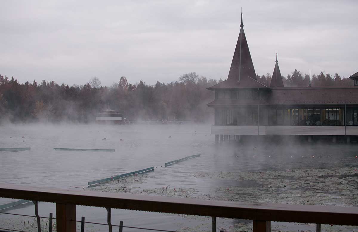 Lotus-Therme-Hotel-und-Spa-in-Heviz-heilsee