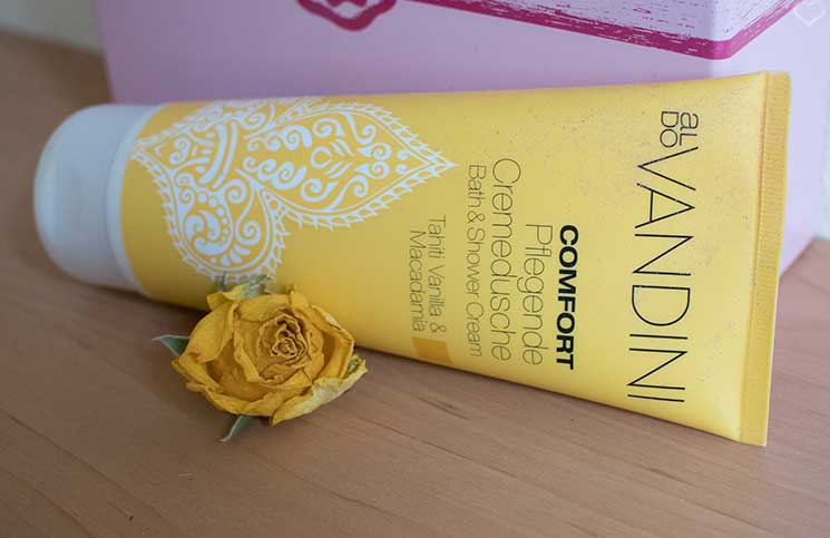 Love-is-in-the-air-Glossybox-Februar-aldo-vandini
