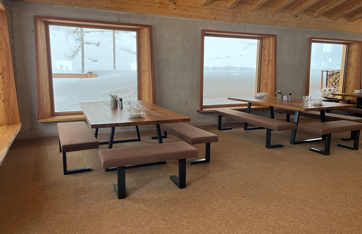 Lumberjack---Ski-Amade-Familien-Bio-Restaurant--sitzplätze