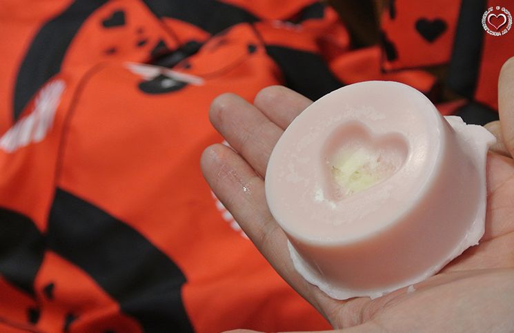 Lush-Massagebar-close-to-you