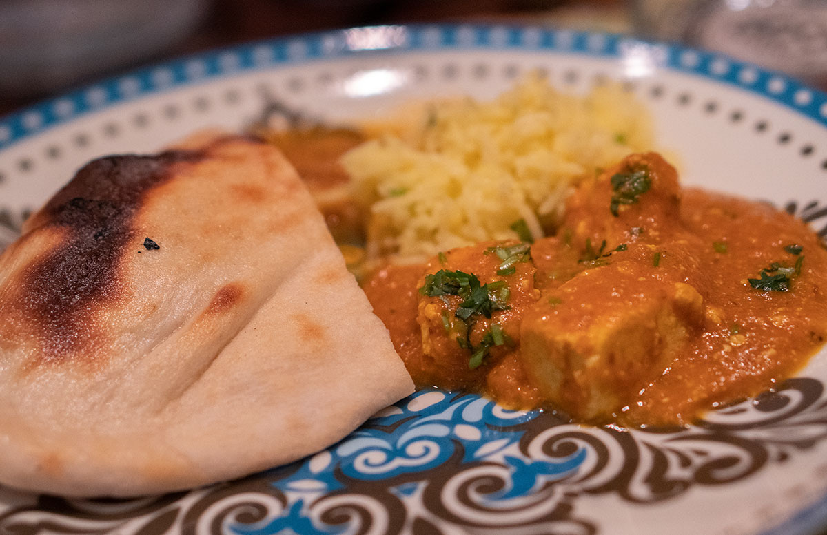 M-Lounge-Big-Dinner-Table-Taste-of-India-TELLER