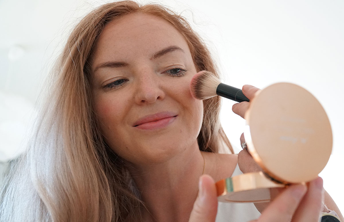 M.-Asam-Magic-Finish-Make-up--und-Collagen-Lift-rouge