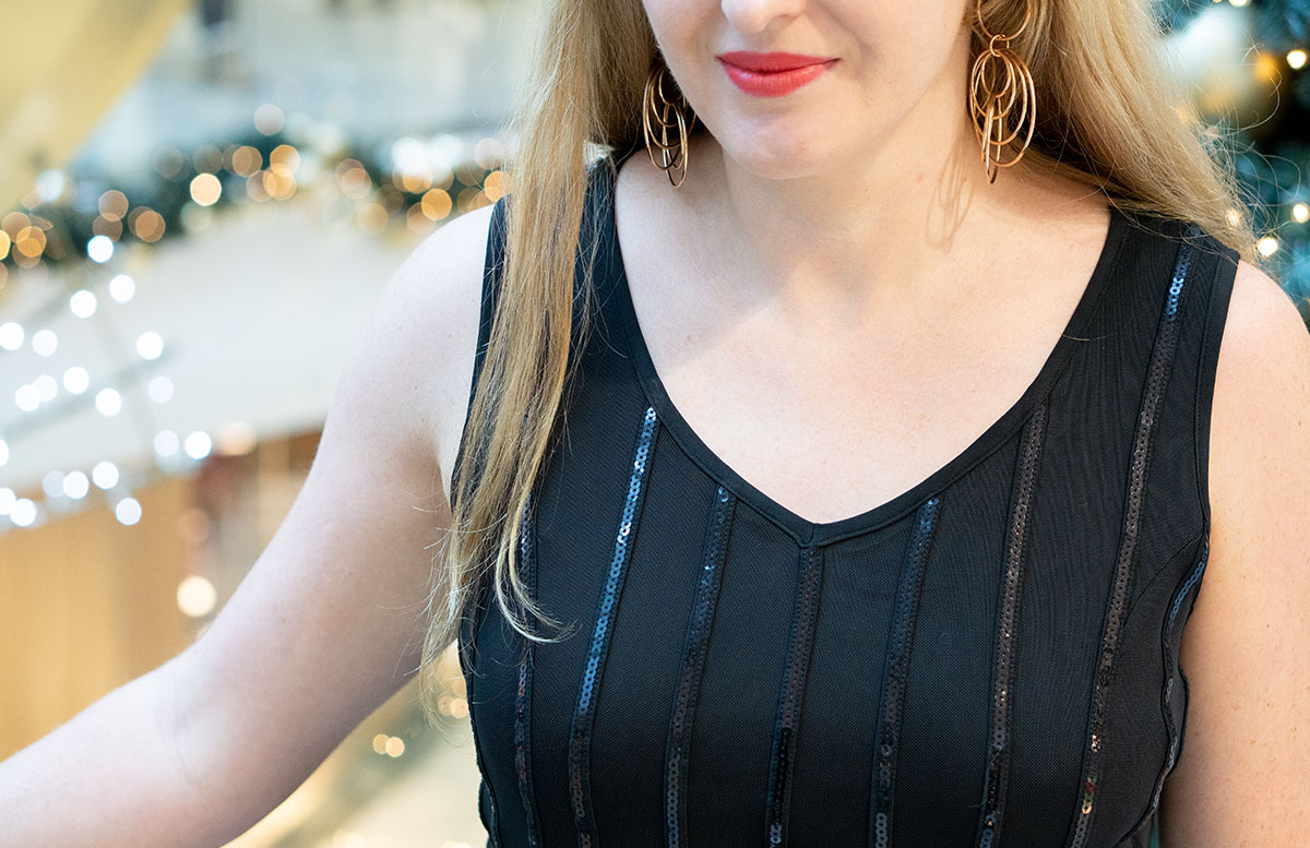 Mein-Weihnachtsparty-Outfit-für-2019-Detail-ausschnitt