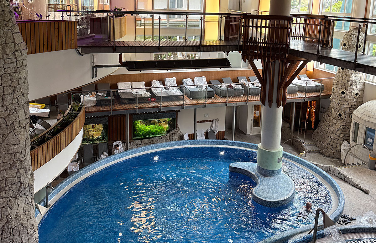 MenDan-Magic-Spa-&-Wellness-Hotel-Zalakaros-pool-2
