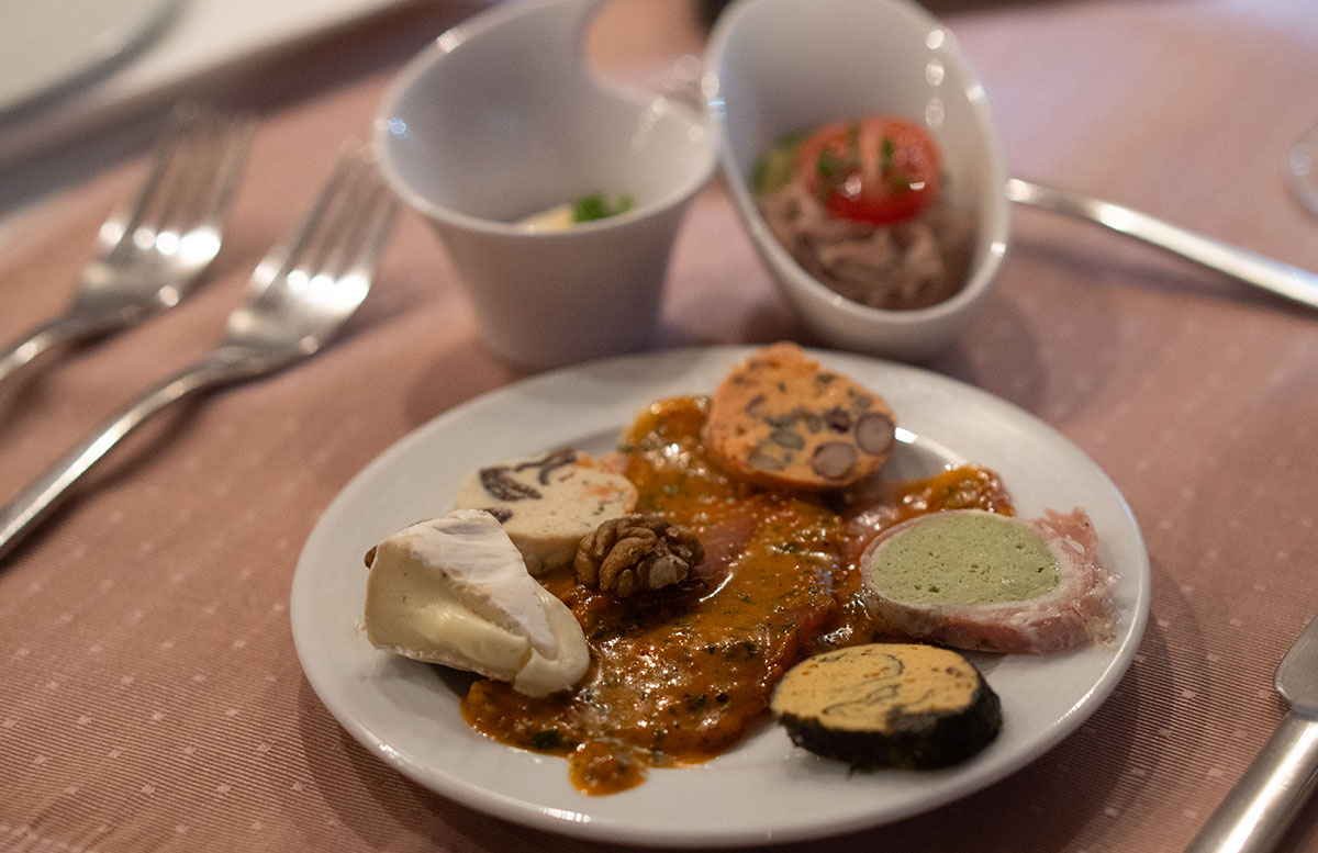 MenDan-Magic-Spa-&-Wellness-Hotel-Zalakaros-vorspeisen