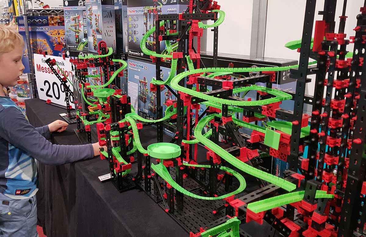 Modellbau Messe Wien 2017 spielzeug fischer kugelbahn murmelbahn