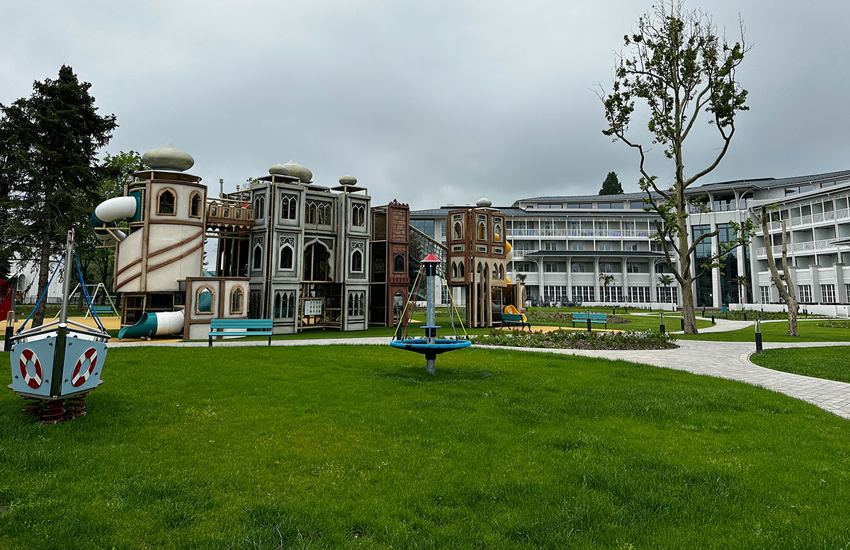 Mövenpick-Balaland-Resort-am-Plattensee-outdoor-spielplatz