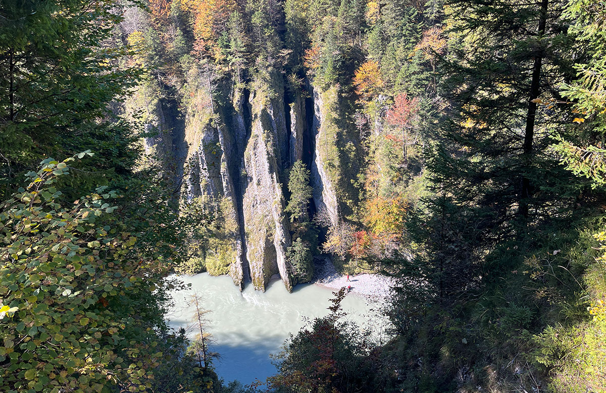 Natur-und-Kulinarik-im-Kaiserwinkl-blick-von-oben-runter