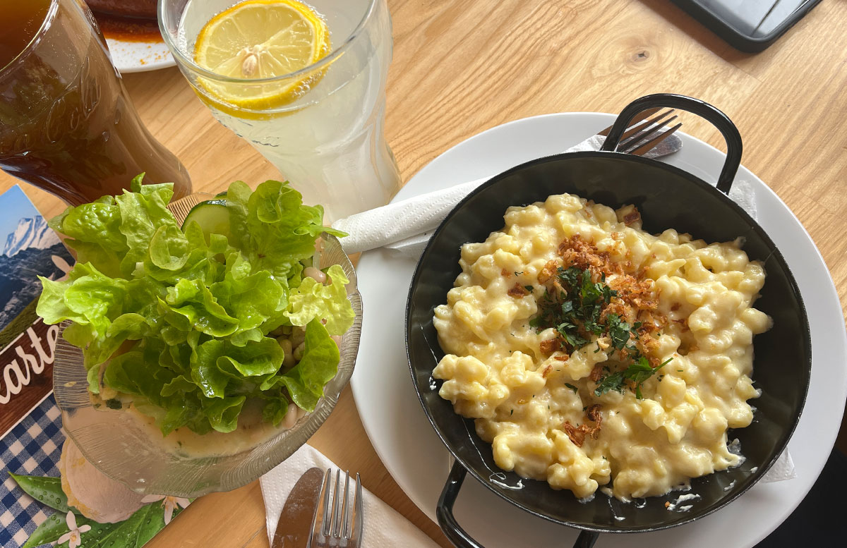 Natur-und-Kulinarik-im-Kaiserwinkl-käsespätzle