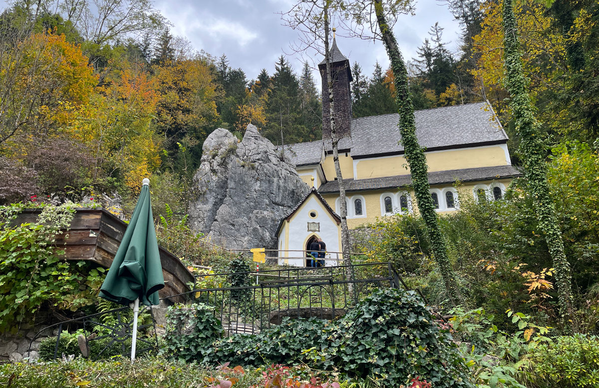 Natur-und-Kulinarik-im-Kaiserwinkl-walfahrtskirche