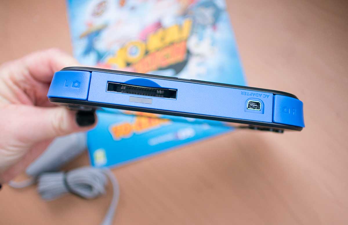 nintendo-2ds-nintendo-2ds-yo-kai-watch-kamera-platz-fuer-spiele