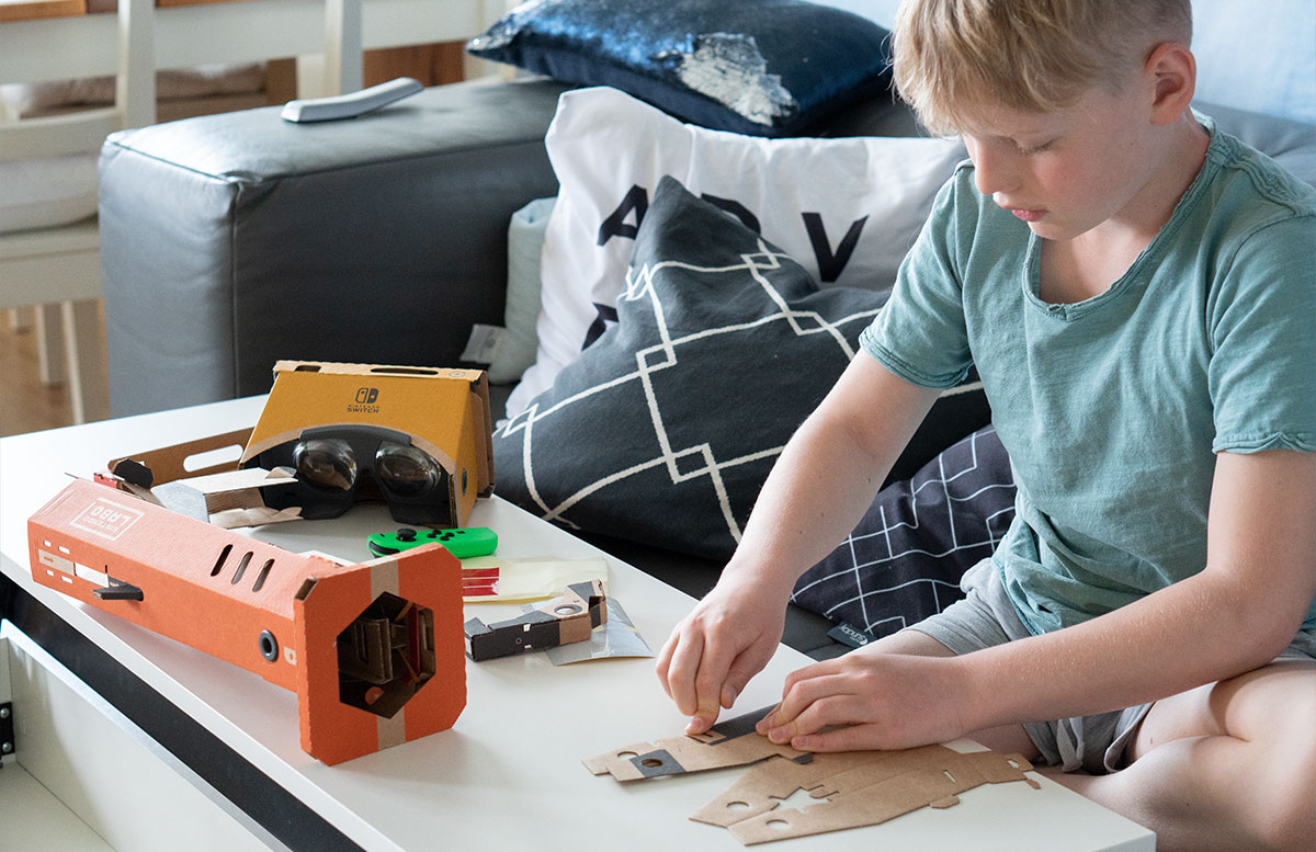 Nintendo-Switch-Labo-VR-Kit-GEWINNSPIEL-lenny-baut-zusammen