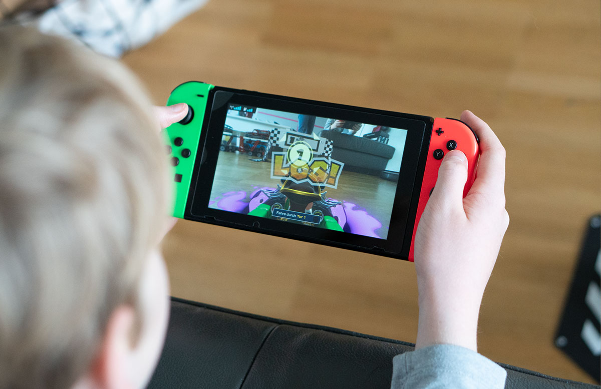 Nintendo-Switch-Mario-Kart-Live-Home-Circuit-UND-LOS