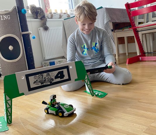 Nintendo Switch Mario Kart Live Home Circuit Nintendo-Switch-Mario-Kart-Live-Home-Circuit-lenny-fährt