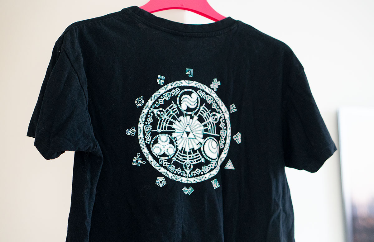 Nintendo-Switch-Zelda-Skyward-Sword-Gewinnspiel-tshirt