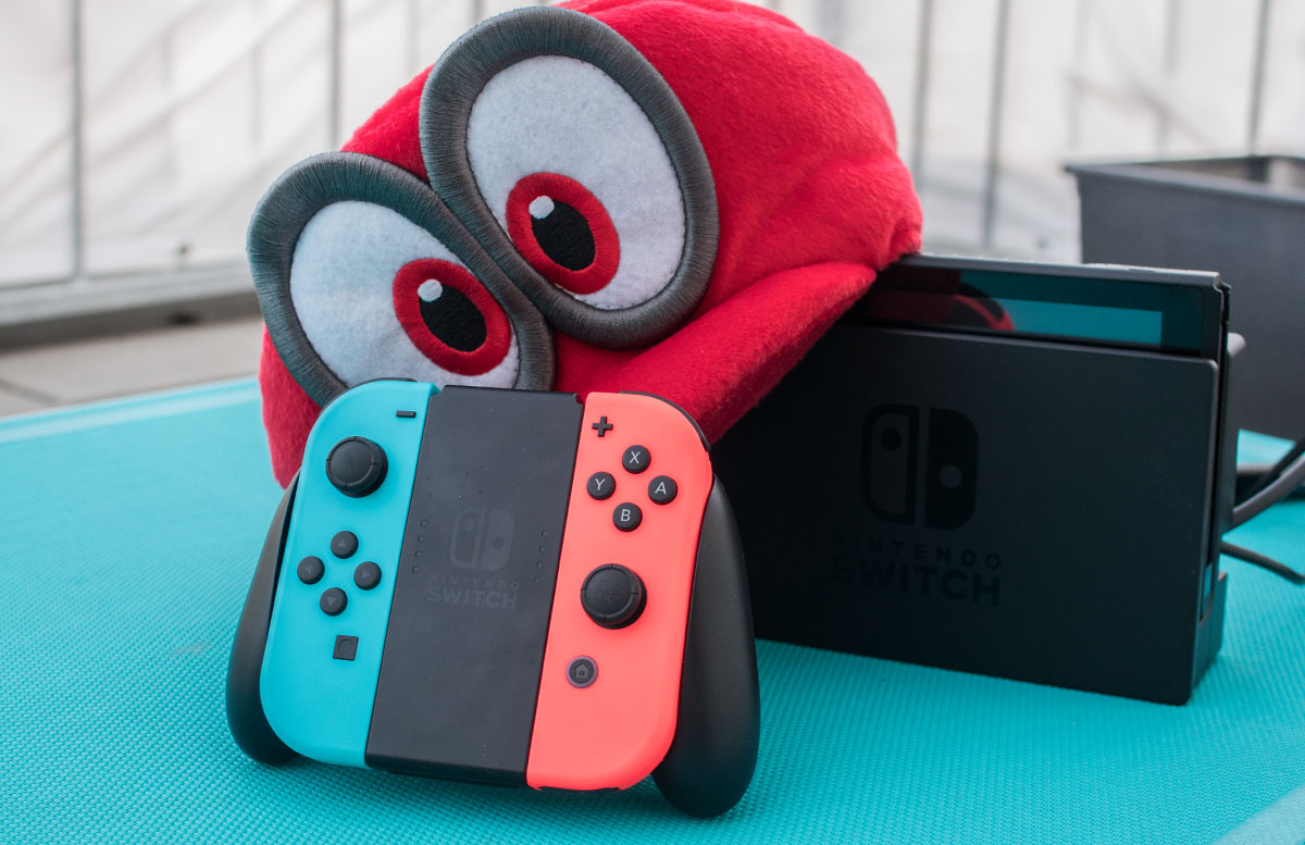 Nintendo Switch - die flexible Spielekonsole handheld modus joy-con controller