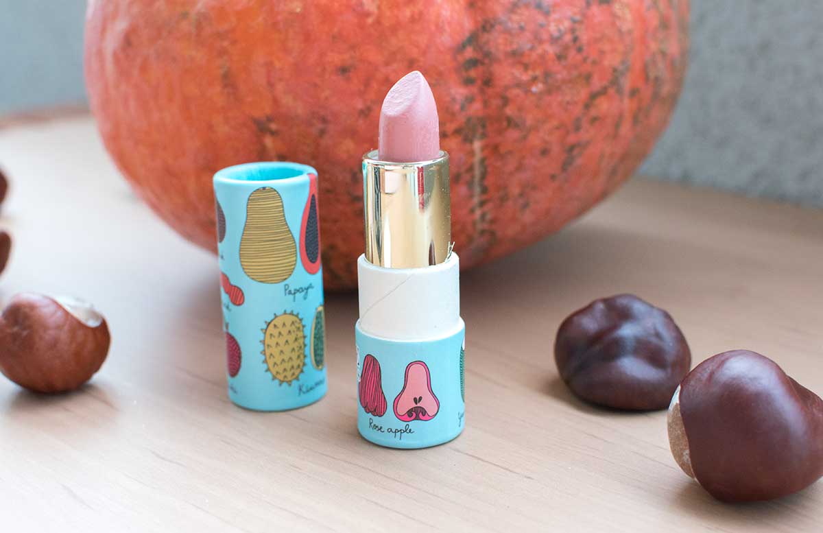 oktober-glossybox-natural-beauty-homespa-edition-trifle-lip-parfait