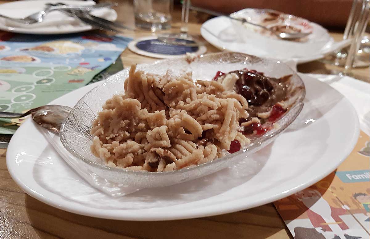 Oktoberfest und Ganslessen in der Luftburg bloggertisch maronireis