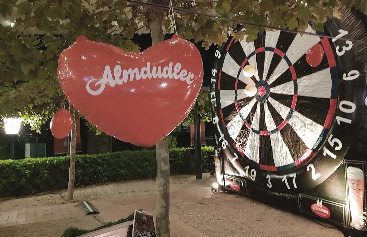 Oktoberfest und Ganslessen in der Luftburg bloggertisch outdoor spiele