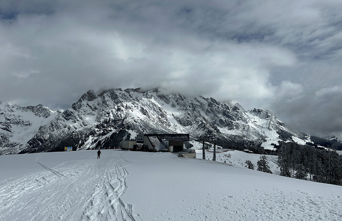 Ostern-in-Maria-Alm-im-Hotel-Niederreiter-aussicht-schnee