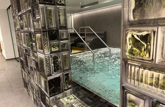 Ostern in Maria Alm im Hotel Niederreiter Ostern-in-Maria-Alm-im-Hotel-Niederreiter-whirlpool-3