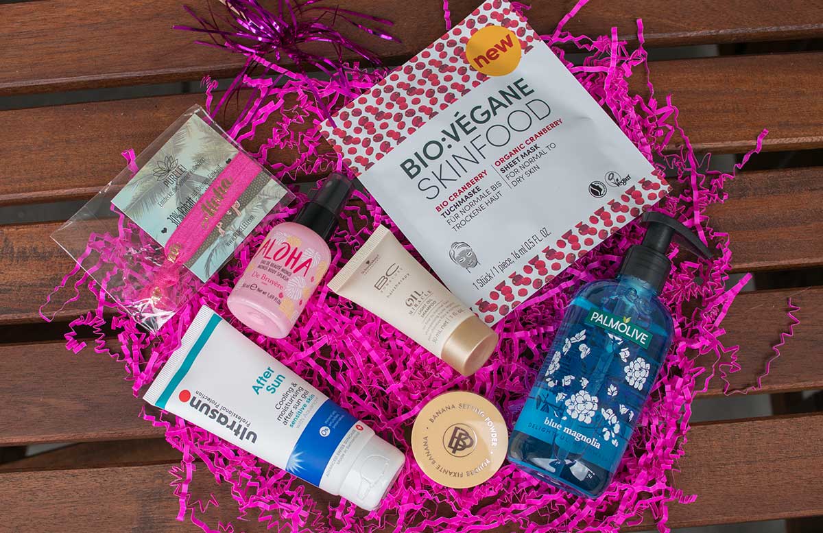 Pink-Planet-Glossybox-Juli-alle-produkte