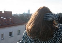 Poncho Outfit mit Hahnentrittmuster