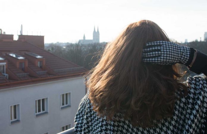 Poncho Outfit mit Hahnentrittmuster