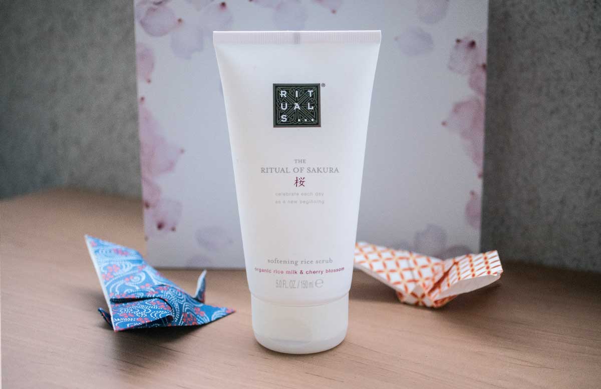 rituals-glossybox-september-ritual-of-sakura-rice-scrub