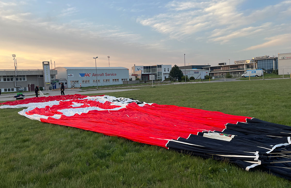 Romantische-Ballonfahrt-de-luxe-über-Wien-aufgedeckt