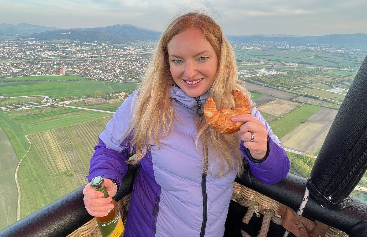 Romantische-Ballonfahrt-de-luxe-über-Wien--frühstück