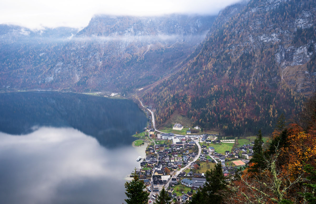 Salzwelten Hallstatt - Das älteste Salzbergwerk der Welt blick in den nebel