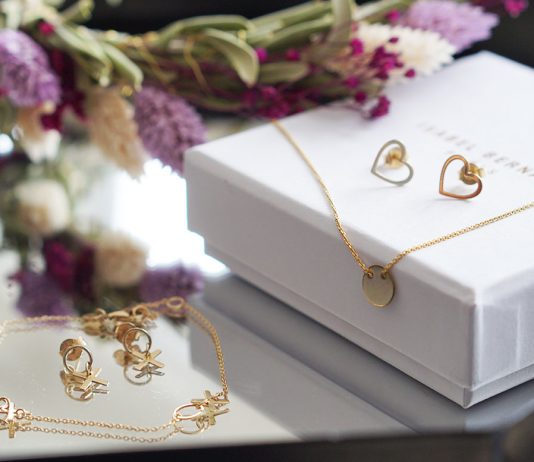 Schmuck aus Gold von Isabel Bernard Paris Schmuck-aus-Gold-von-Isabel-Bernard-Paris-schmuck-mit-blumen