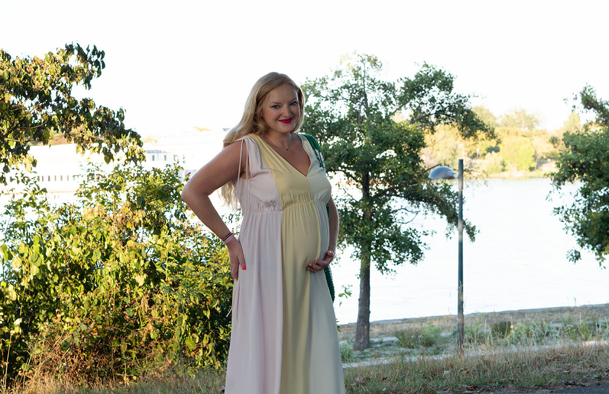 Schwanger-auf-einer-Hochzeit-Was-ziehe-ich-nur-an-ganzkörper-babybauch