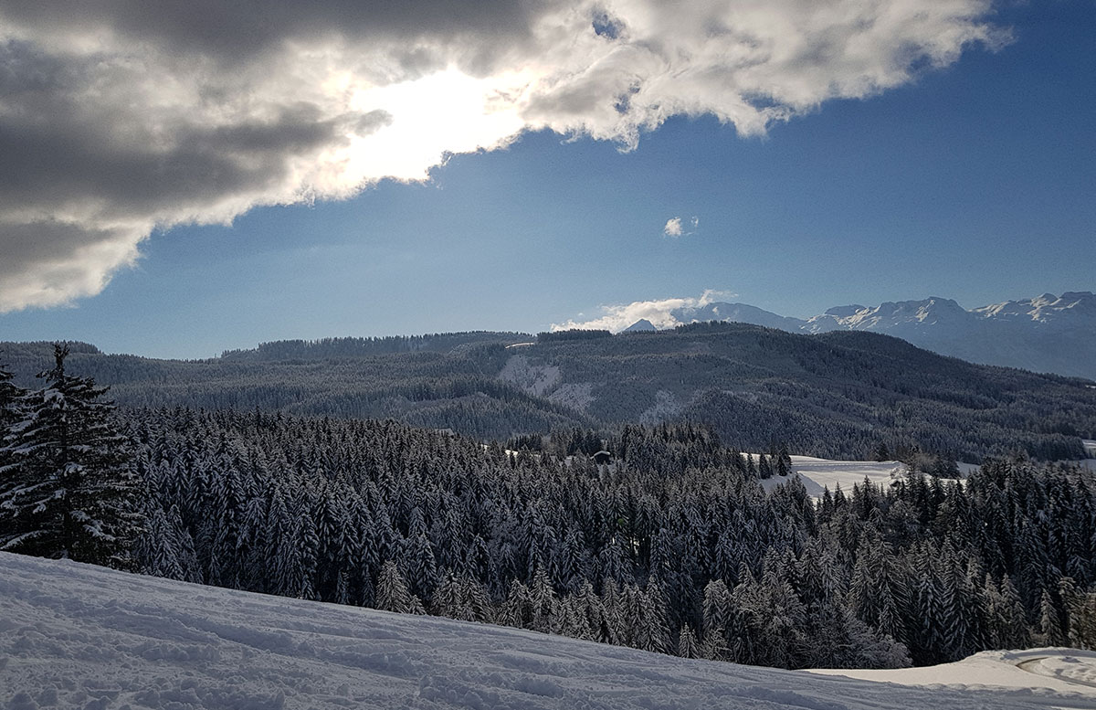 Skiregion-Dachstein-West-in-Gosau-landschaft