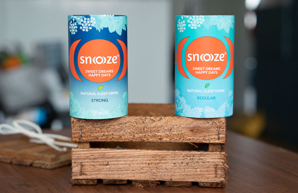 Snoooze-Schlafgetränk-der-natürliche-Drink-mit-Kräutern-detail