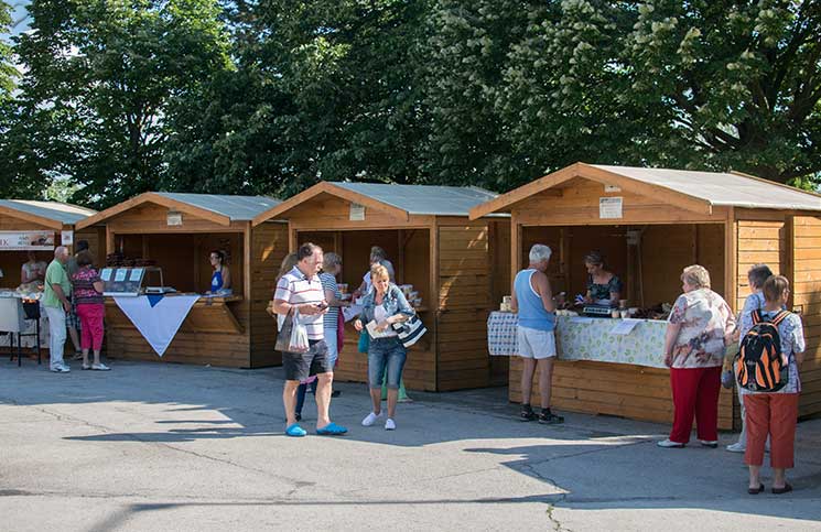 Sport-und-Wellness-in-Bük-bauernmarkt-in-bük